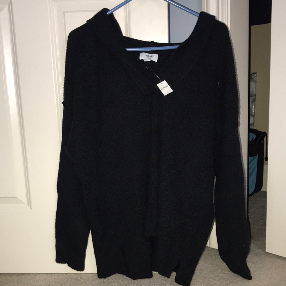 BRAND NEW AERIE SWEATER